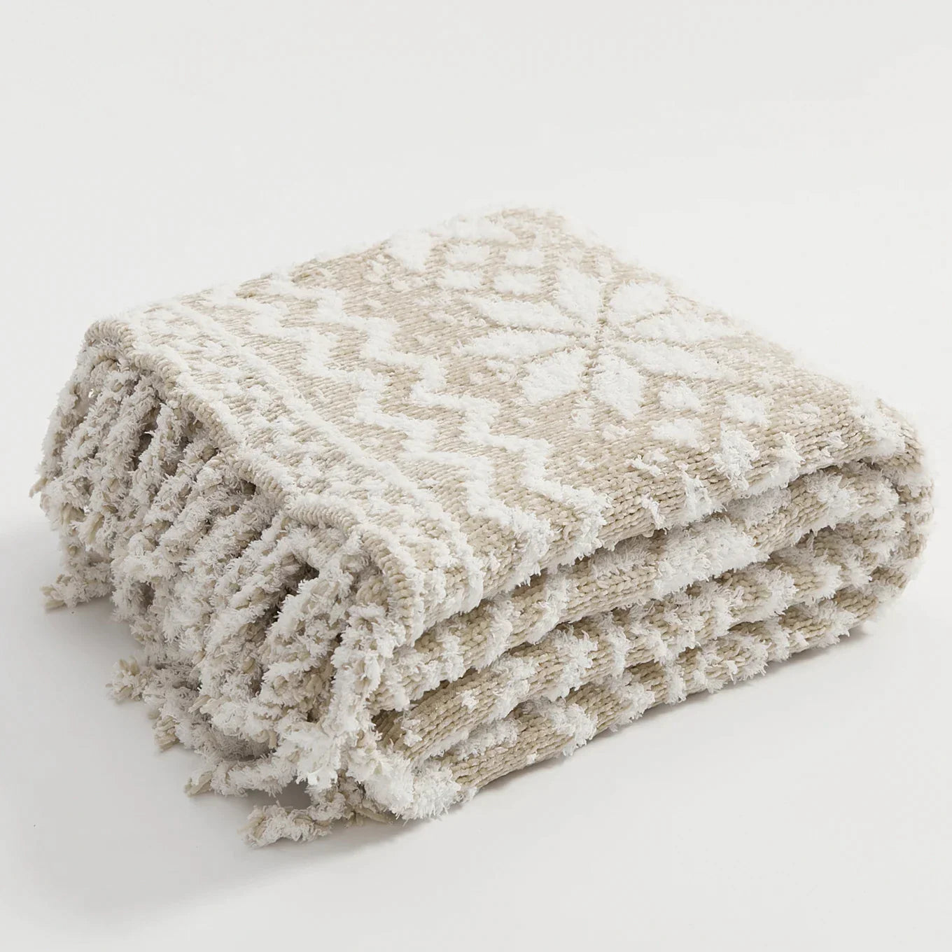 DecorBites™ Christmas Chunky Knit Blanket - Cozy Microfiber with Tufted Knitted Design and Fringes