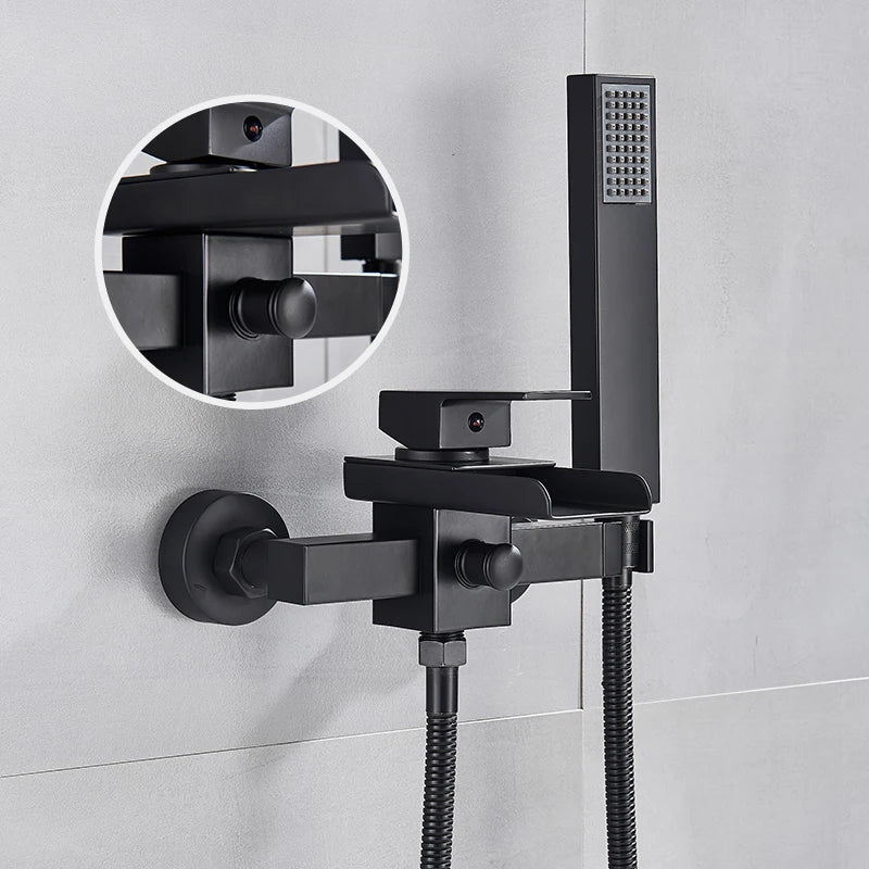 Grifo de ducha y bañera DecorBites™ de montaje en pared, color negro, con caño tipo cascada