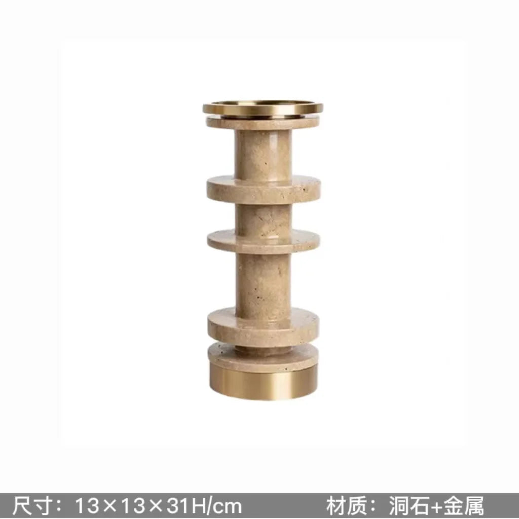 Portavelas DecorBites™ Luxe de mármol travertino marrón con base metálica