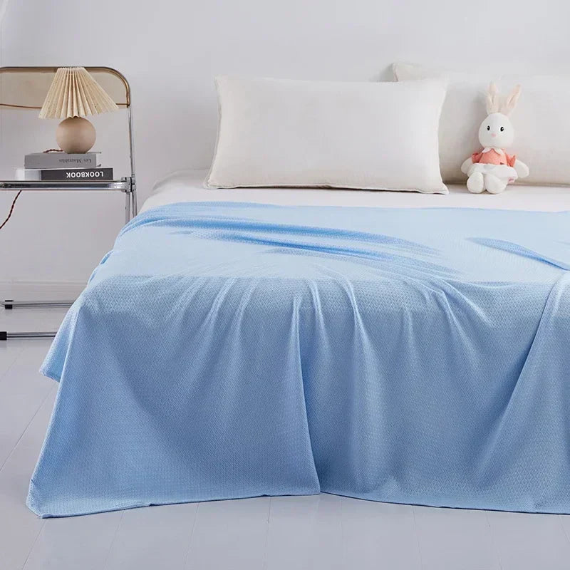 DecorBites™ Bamboo Fiber Cooling Summer Blanket: Lightweight Diamond Quilt Duvet
