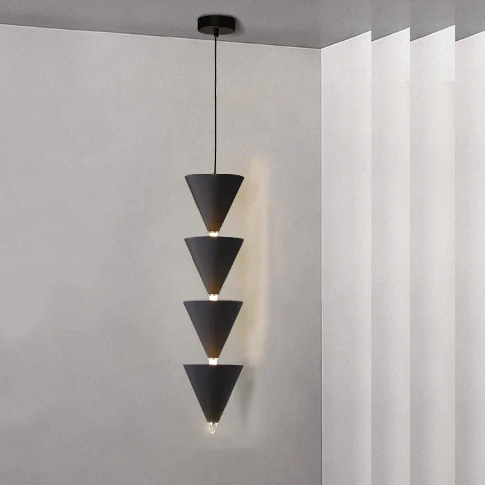 Lámpara de techo DecorBites™ color crema para dormitorio: Lámpara de diseño minimalista cónica de líneas largas y ramificadas