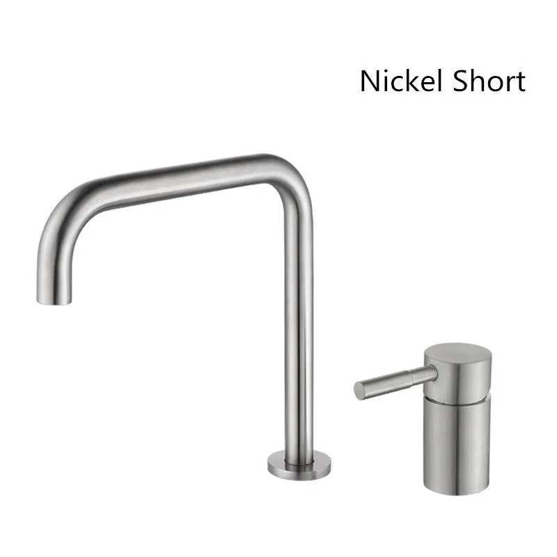 صنبور حوض الحمام الأسود DecorBites™: صنبور حوض حمام ذو فتحتين باللون الذهبي المصقول مع فوهة دوارة