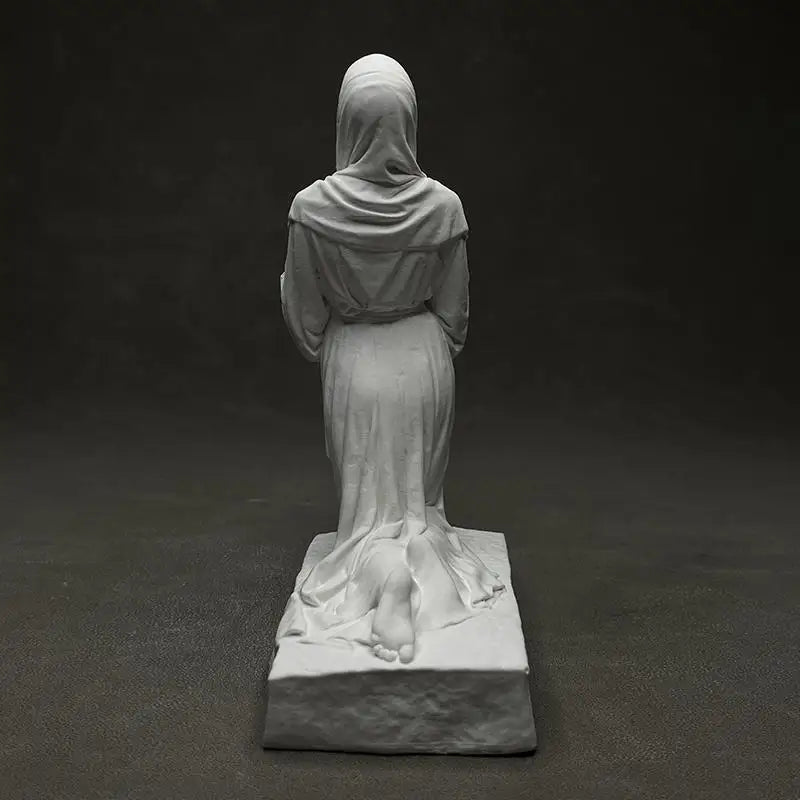 DecorBites™ Christian Pray Sculpture Resin Figurine Home Decor Artistic Handicrafts