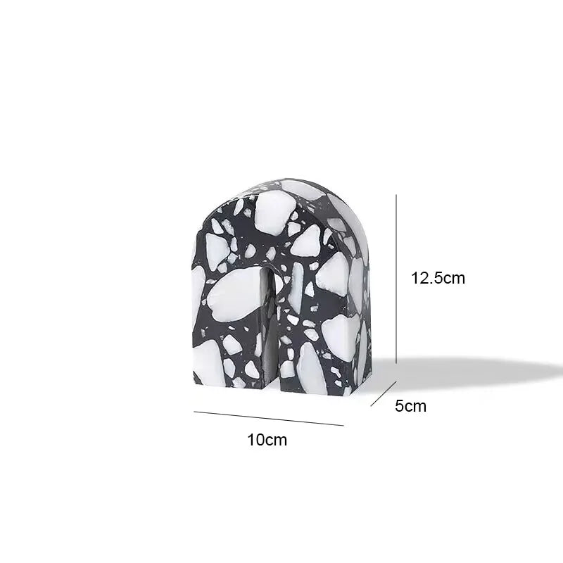 منحوتة تيرازو مقوسة من DecorBites™ لديكور المنزل