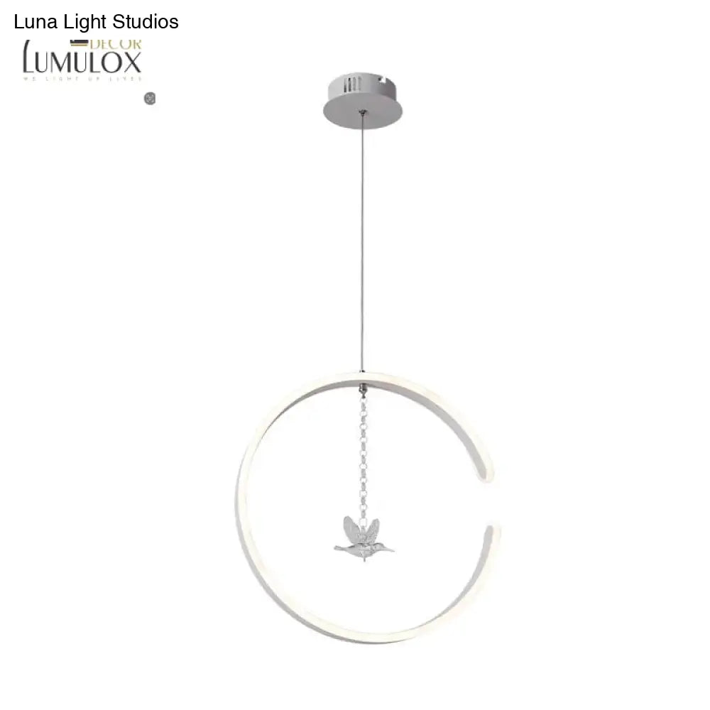 Lámpara colgante de anillo acrílico DecorBites™, luz de techo LED minimalista en blanco/negro