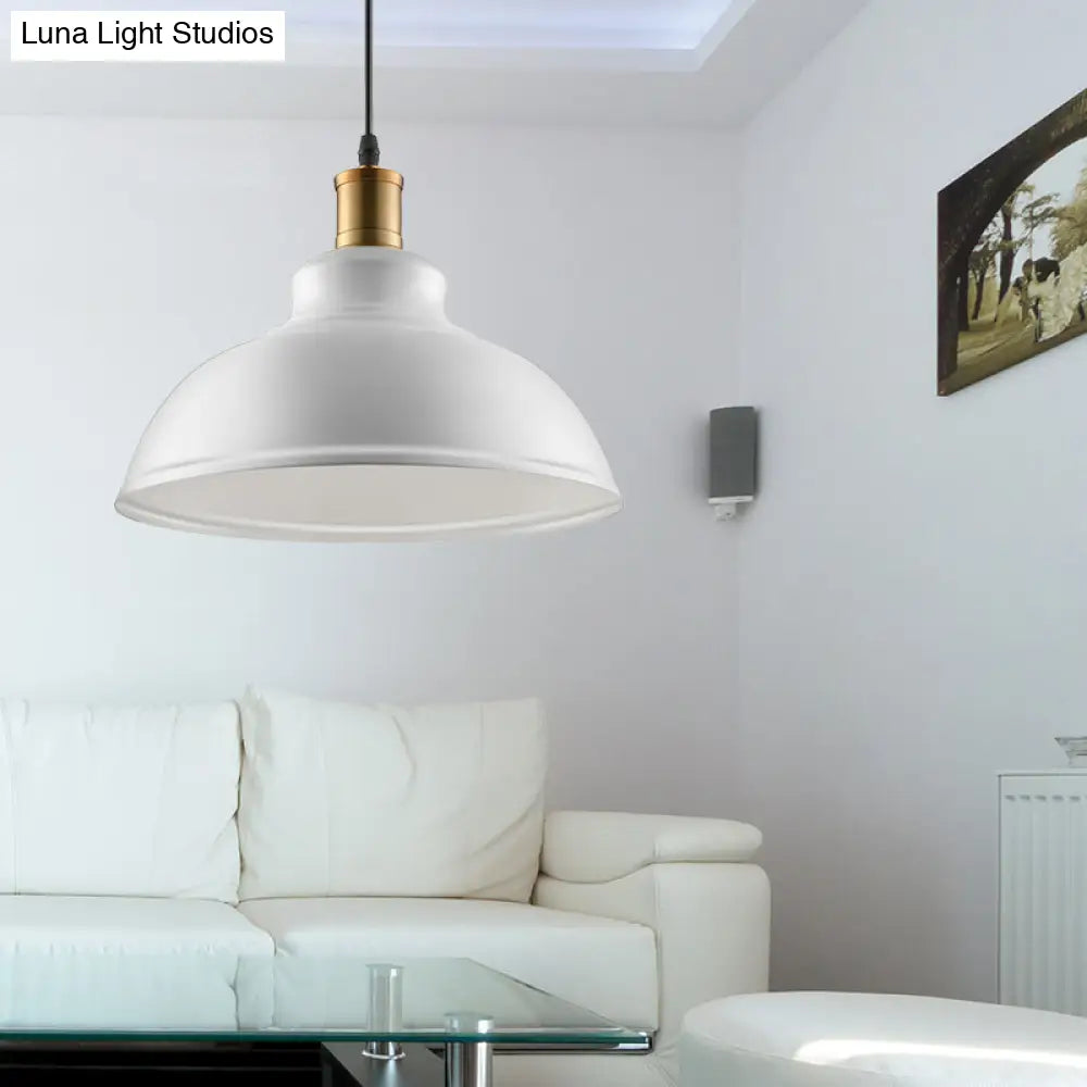 Lámpara de techo colgante con pantalla de cúpula metálica retro en blanco y negro, con cable ajustable, para 1 bombilla, disponible en 12", 14" o 16" de ancho.