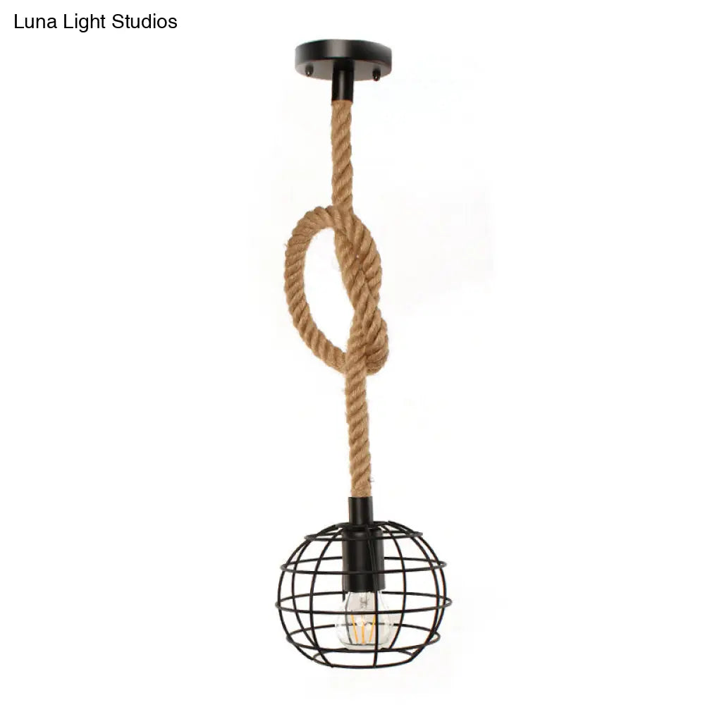 Lámpara colgante ajustable tipo globo con suspensión metálica y cuerda en color negro - Ideal para iluminación de comedor de estilo industrial