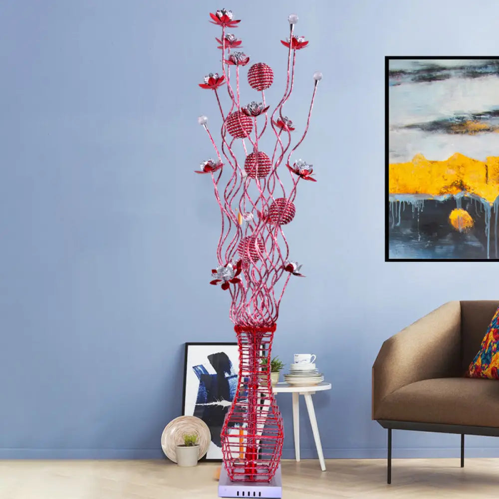 Lámpara de pie LED con forma de rama de árbol de aluminio y pedestal tipo jarrón - Elegante lámpara de noche en negro y plata/rojo