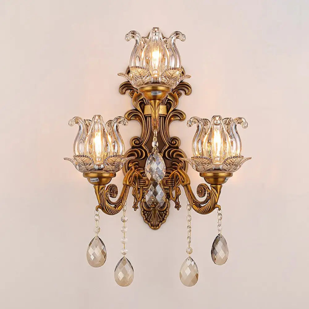 Aplique de pared de estilo antiguo con tres luces y gota de cristal - Lámpara de pared metálica