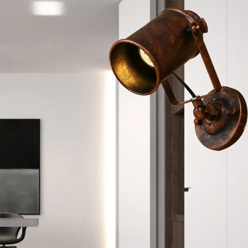 Aplique de pared cilíndrico de estilo antiguo con acabado metálico y soporte de pared en negro/óxido para salas de estar