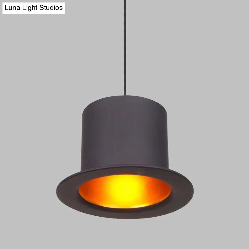 Lámpara colgante envejecida con pantalla metálica en forma de sombrero - Perfecta para comedores