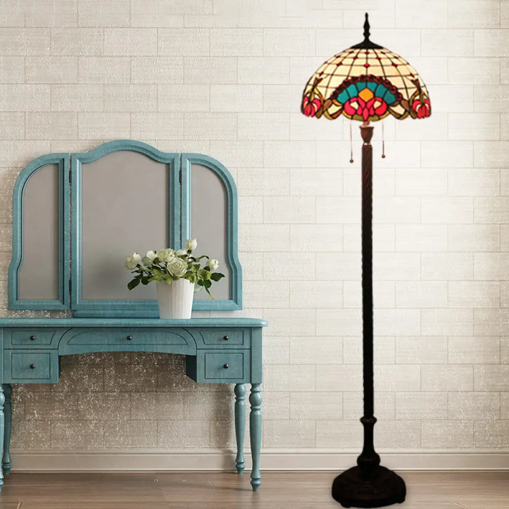 مصباح أرضي زجاجي مقصوص يدويًا على شكل قبة باروكية مع سلسلة سحب - لمبتان، أسود