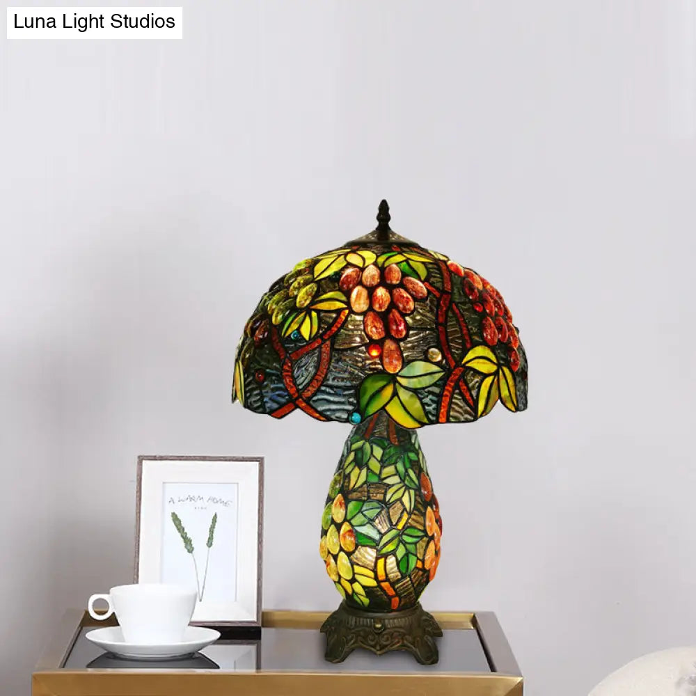 مصباح طاولة زجاجي باروكي مقطوع يدويًا مع قبة على شكل ضوء واحد، ضوء ليلي على شكل عنب برونزي.