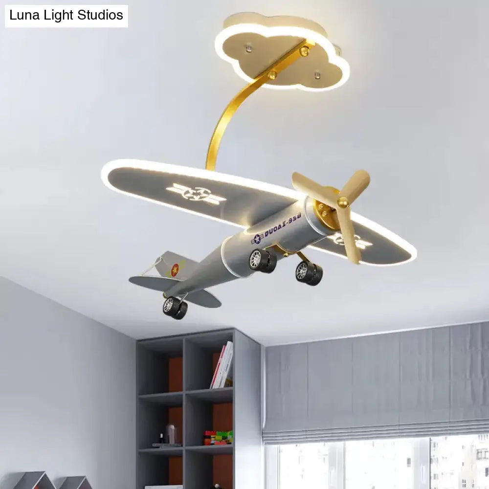 DecorBites™ DecorBites™ Lámpara de techo LED plateada con forma de avión de dibujos animados y dosel de nubes para la habitación de los niños