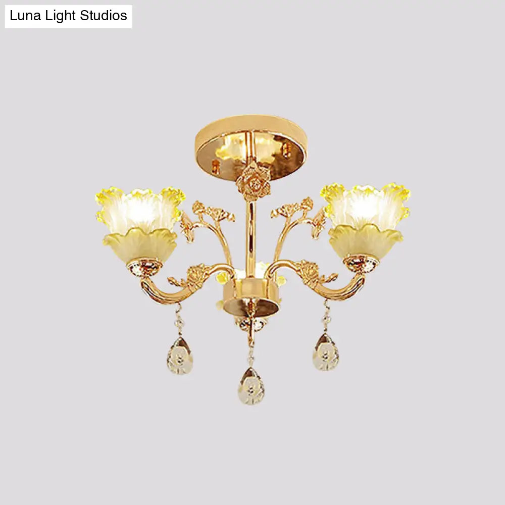 DecorBites™ DecorBites™ Lámpara de techo semiempotrada clásica dorada con cristal Lotus de 3 luces para comedor