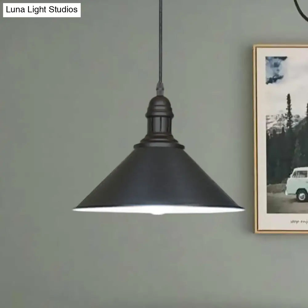 Lámpara colgante de techo cónica estilo casa de campo en blanco y negro