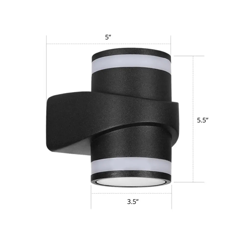 Aplique de pared LED negro contemporáneo DecorBites™: Aplique tubular metálico para patio trasero