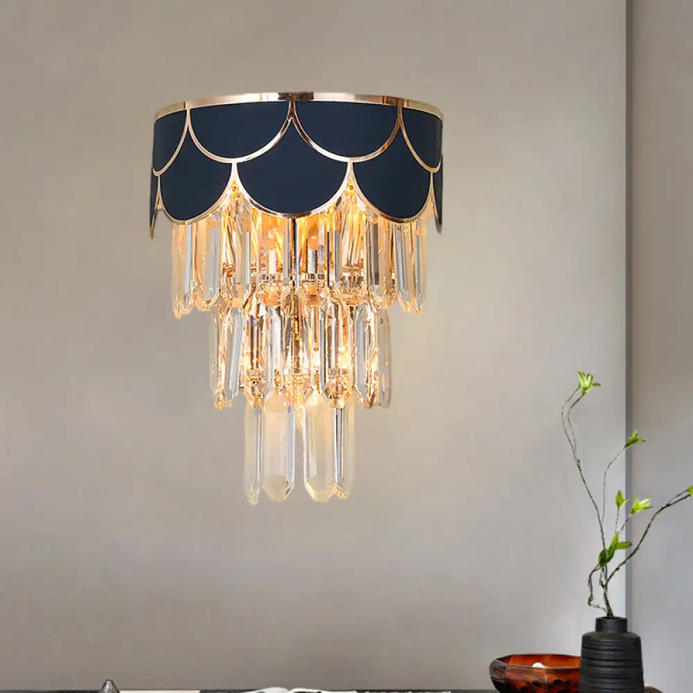 Aplique de pared contemporáneo DecorBites™ de cristal negro escalonado con 3 cabezales: una elegante idea de iluminación para la sala de estar