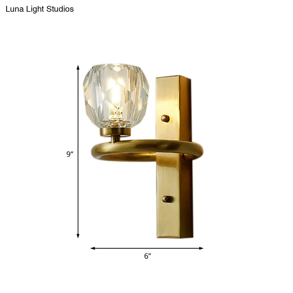 Aplique de pared contemporáneo DecorBites™ de latón con pantalla de cristal Global: iluminación elegante para el comedor