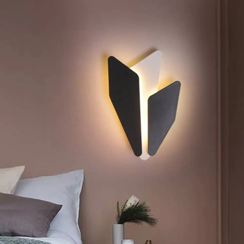 Aplique de pared LED contemporáneo DecorBites™ de metal en negro - Luz cálida/blanca
