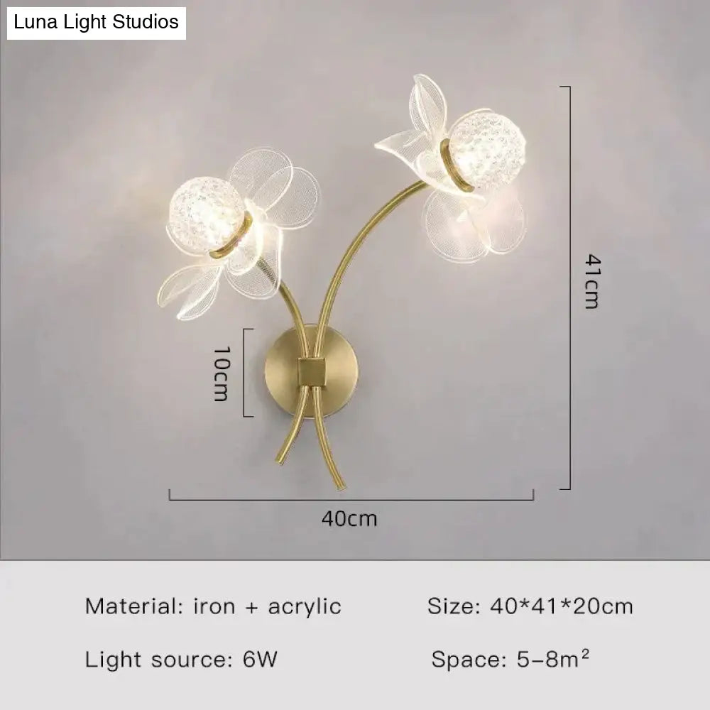 Lámpara de pared LED dorada decorativa DecorBites™ con diseño floral creativo para dormitorio, mesilla de noche o sala de estar.