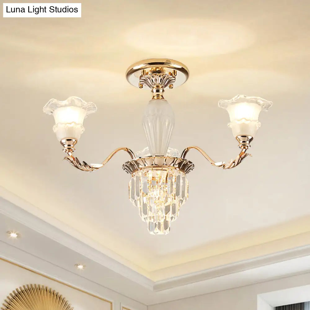 ثريا ديكوربايتس™ الحديثة من الزجاج المصنفر بتصميم جرس، نصف مسطحة، باللون الذهبي مع لمسات من الكريستال