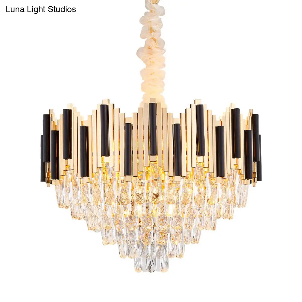 Lámpara de techo colgante moderna en negro y dorado con forma de cono y 6 prismas de cristal: elegante lámpara para sala de estar
