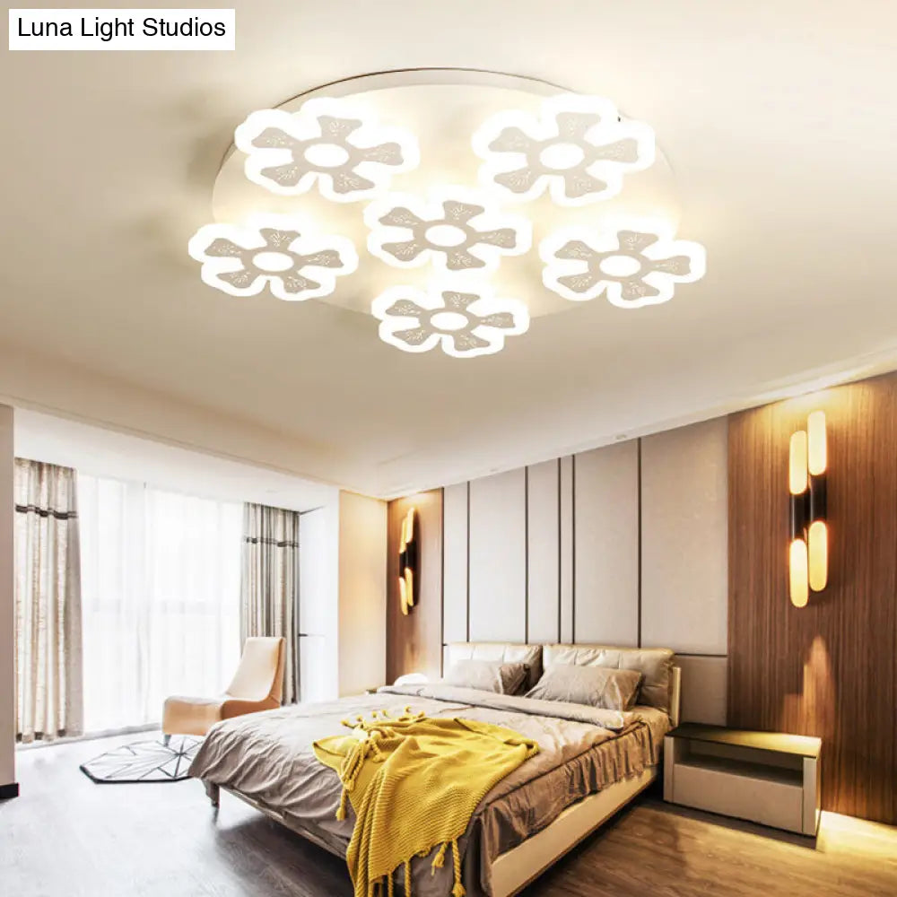 DecorBites™ DecorBites™ Modern Flower-Shaped White Acrylic Ceiling Light for Living Room