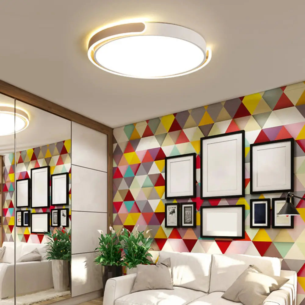 DecorBites™ DecorBites™ Modern Metal LED Ceiling Light Fixture with Acrylic Diffuser - Stylish Flushmount Lighting for Bedrooms