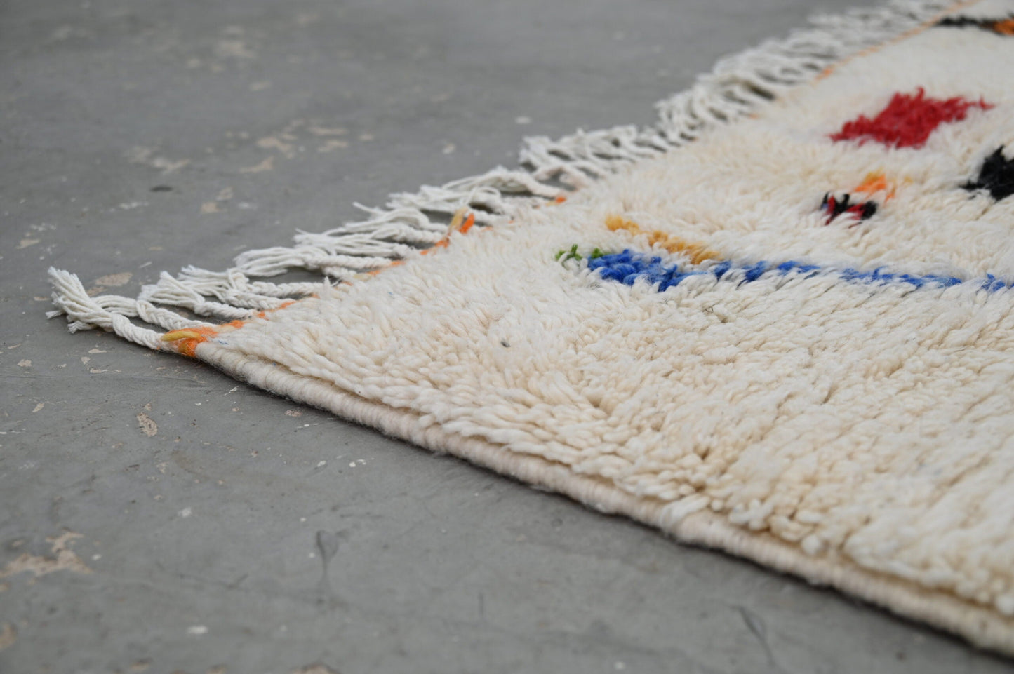 Moroccan Handmade Traditional Azilal Rug 261 X 143 cm - Moroccan Rugs