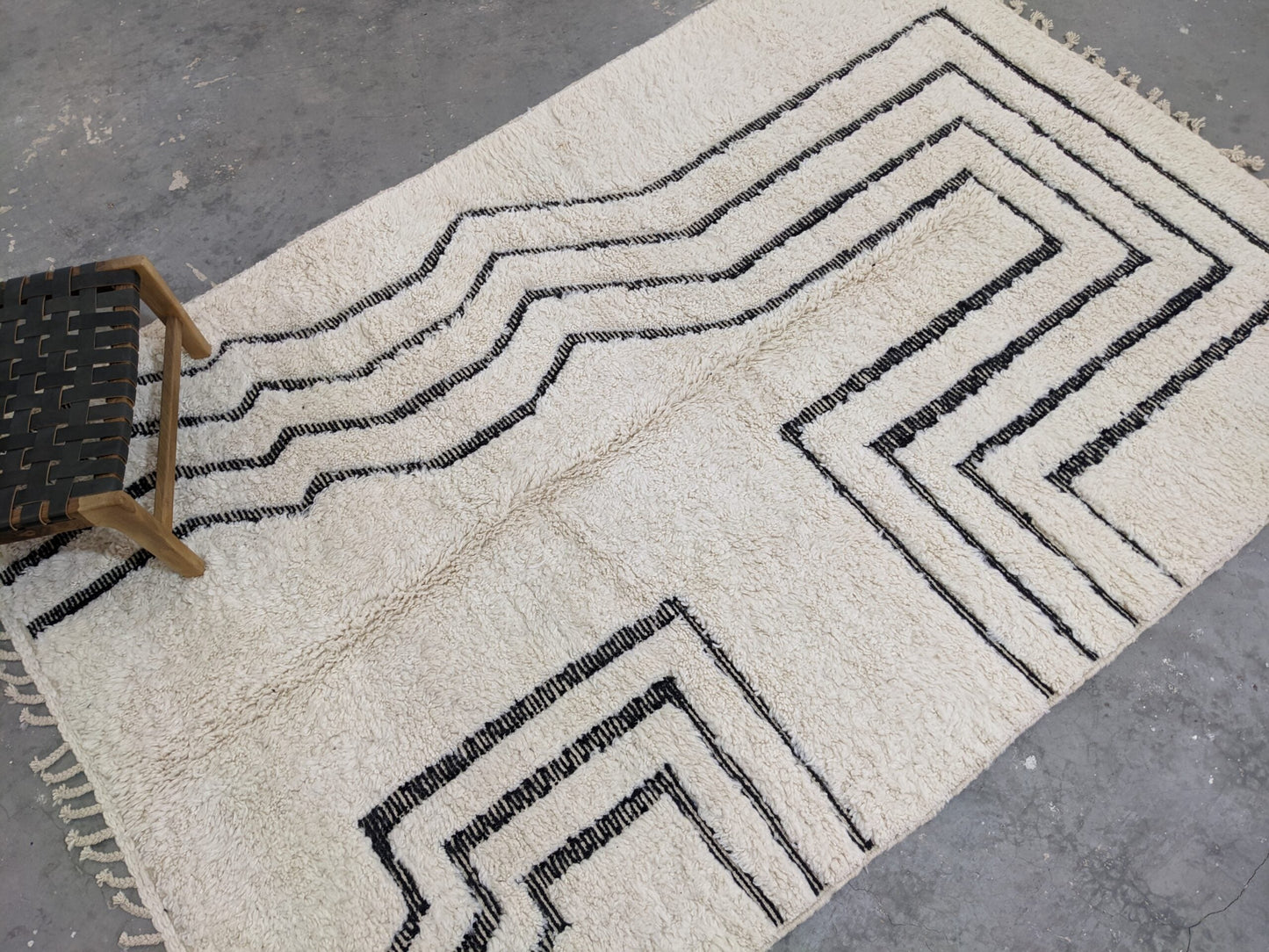 Moroccan Handmade Traditional Beni Ouarain Rug 285 X 194 cm - Moroccan Rugs