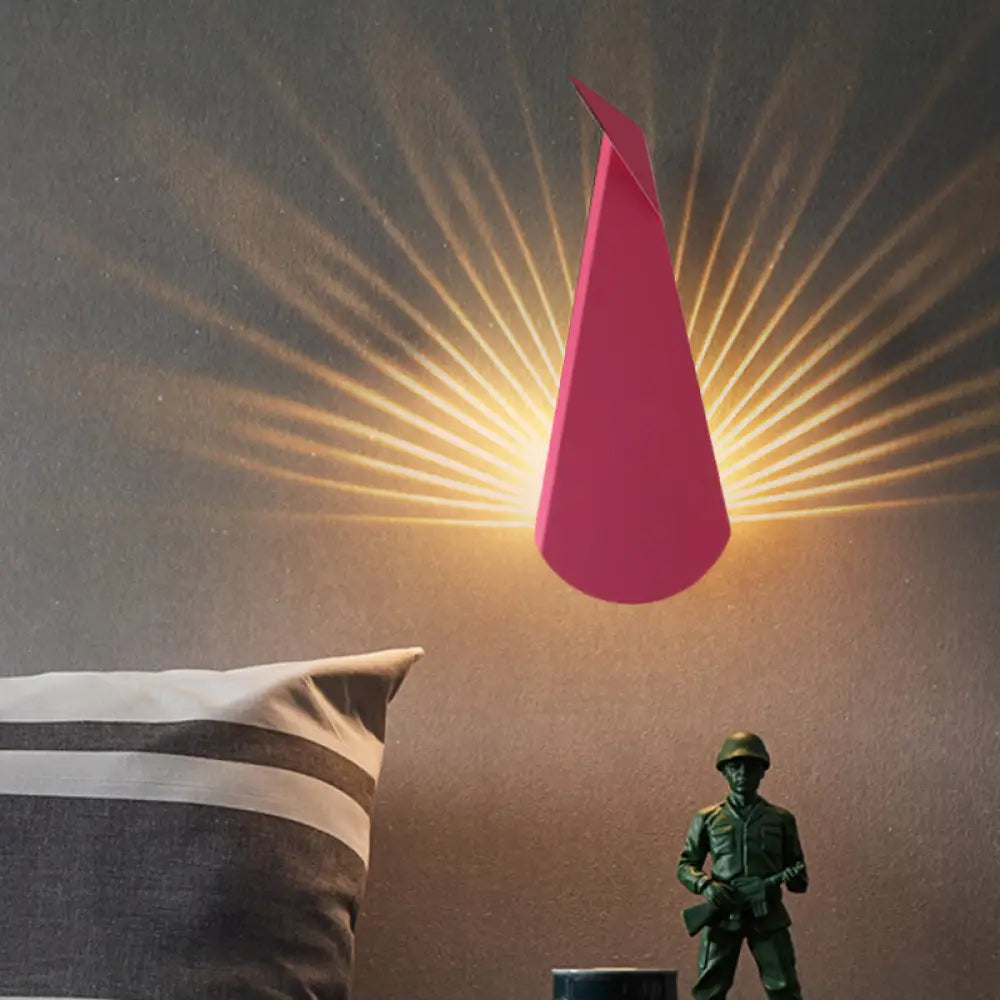 DecorBites™ DecorBites™ Peafowl Iron Flush Mount LED Wall Sconce in Nordic Style with Pink/Blue Light
