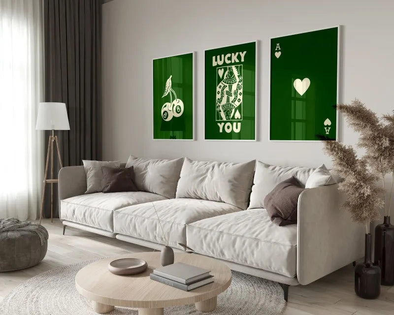 Retro Queen of Hearts Canvas Wall Art Set