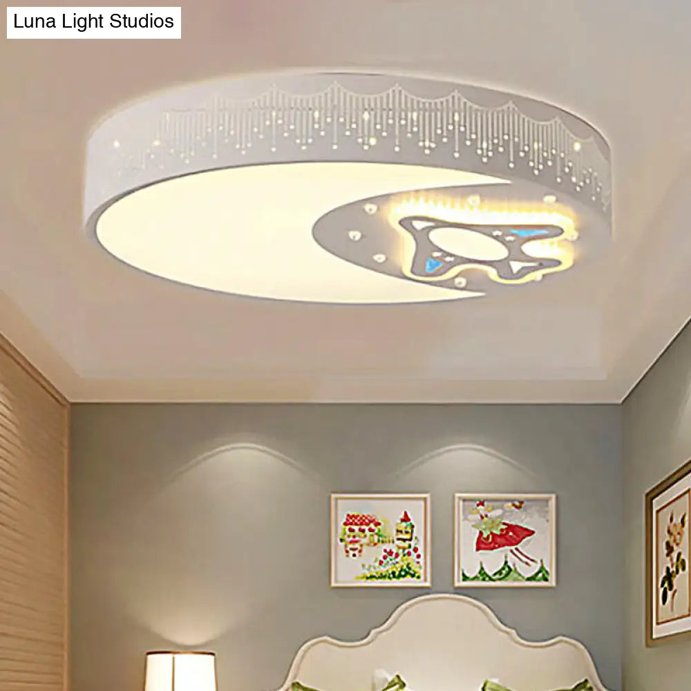 DecorBites™ DecorBites™ Rocket Metal Ceiling Lamp for Game Room - Stylish White Moon Flush Mount Light