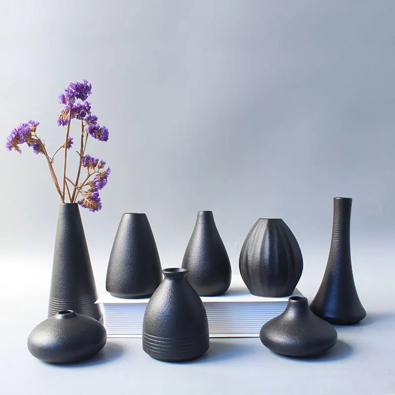 Small Ceramic Vase - Elegant Japanese Home Decor - Vase