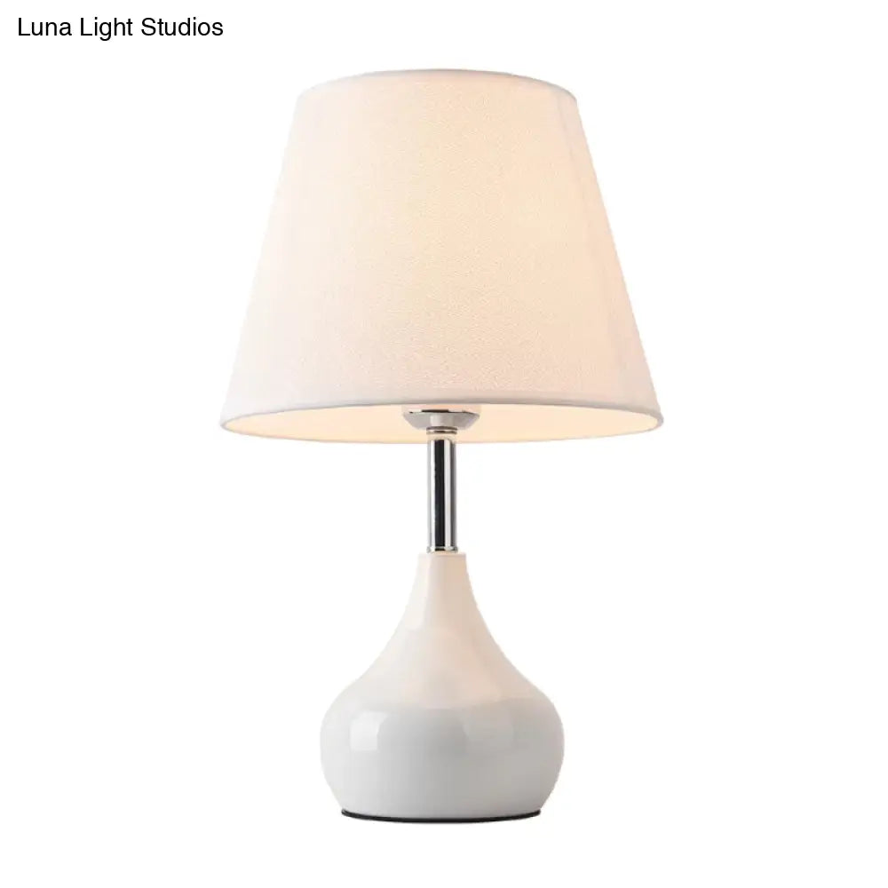 Valentina - Conical Study Room Table Light: Modern Reading Lamp with Vase Base in