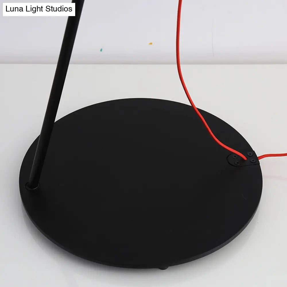 1-Light Modern Desk Lamp with Metallic Shade in Black Finish - Sleek Tapered Design for Living Room