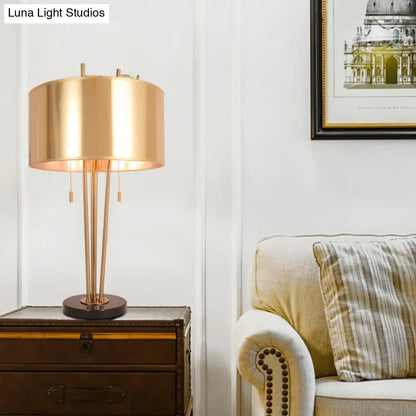 1-Light Traditional Drum Shape Reading Lamp in Black/White/Gold for Bedroom with Pull Chain - Desk Light