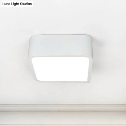 ديكوربايتس™ مصباح سقف LED معدني مربع الشكل بعرض 10/14 بوصة، باللونين الأبيض والأسود، بتصميم عصري وإضاءة بيضاء/دافئة