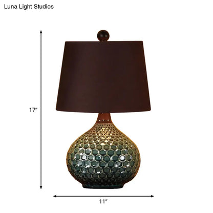 Lámpara de escritorio de 11"/14" color café, con una luz y pantalla cilíndrica de tela de estilo antiguo, ideal para mesita de noche.