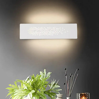 Aplique de pared LED lineal minimalista de 12" en blanco y negro: lámpara de pared con pantalla de hierro ajustable en altura.