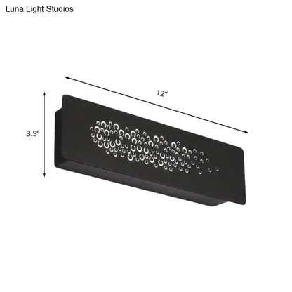 Aplique de pared LED lineal minimalista de 12" en blanco y negro: lámpara de pared con pantalla de hierro ajustable en altura.
