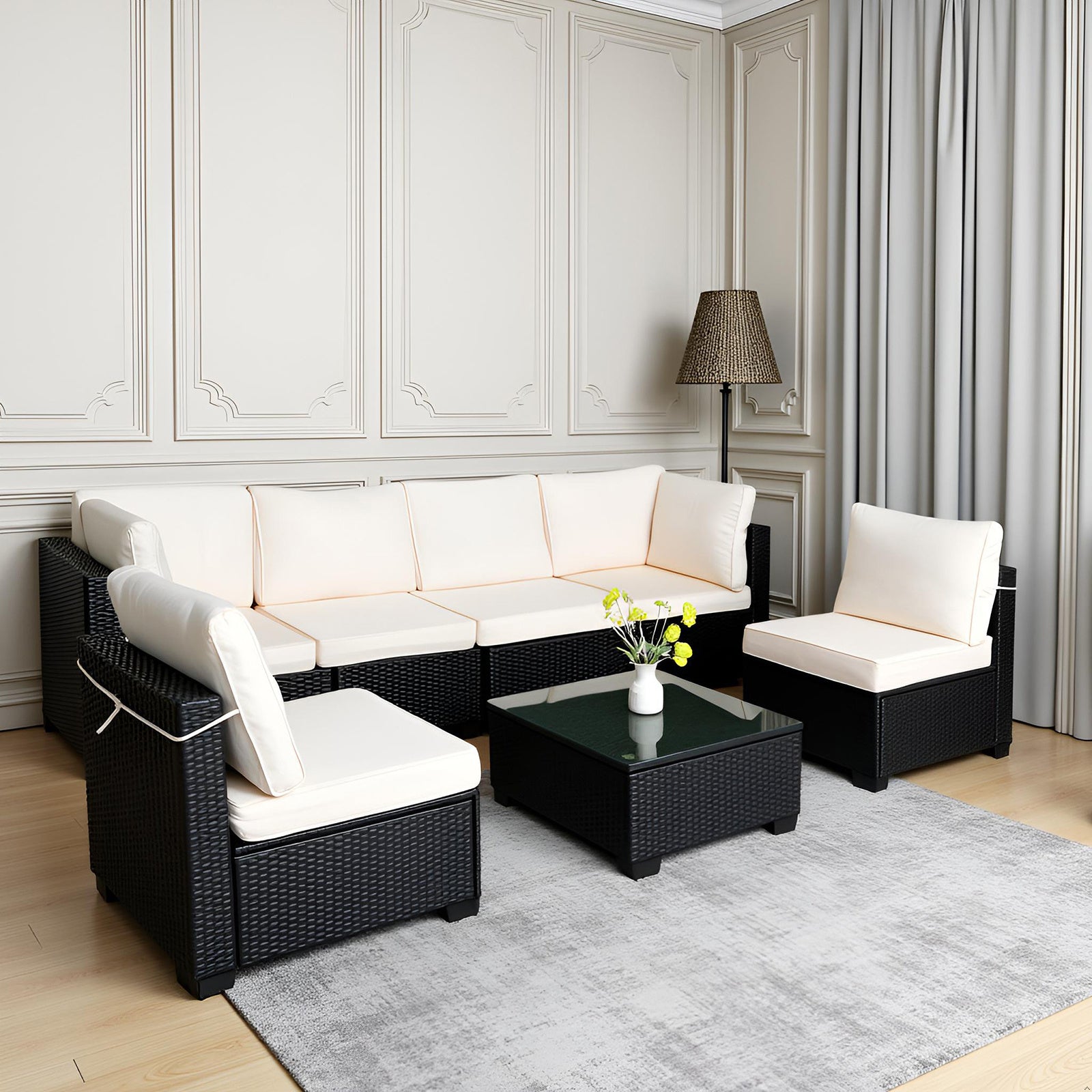 Juego de Sofá de Siete Piezas de Venta Caliente con Mesa y Silla de Sofá en Rattan PE Negro Muebles de Diseño Nuevo para Exteriores 7-JH002 Caja 3-1-2-3 con Cojines de Color Blanco