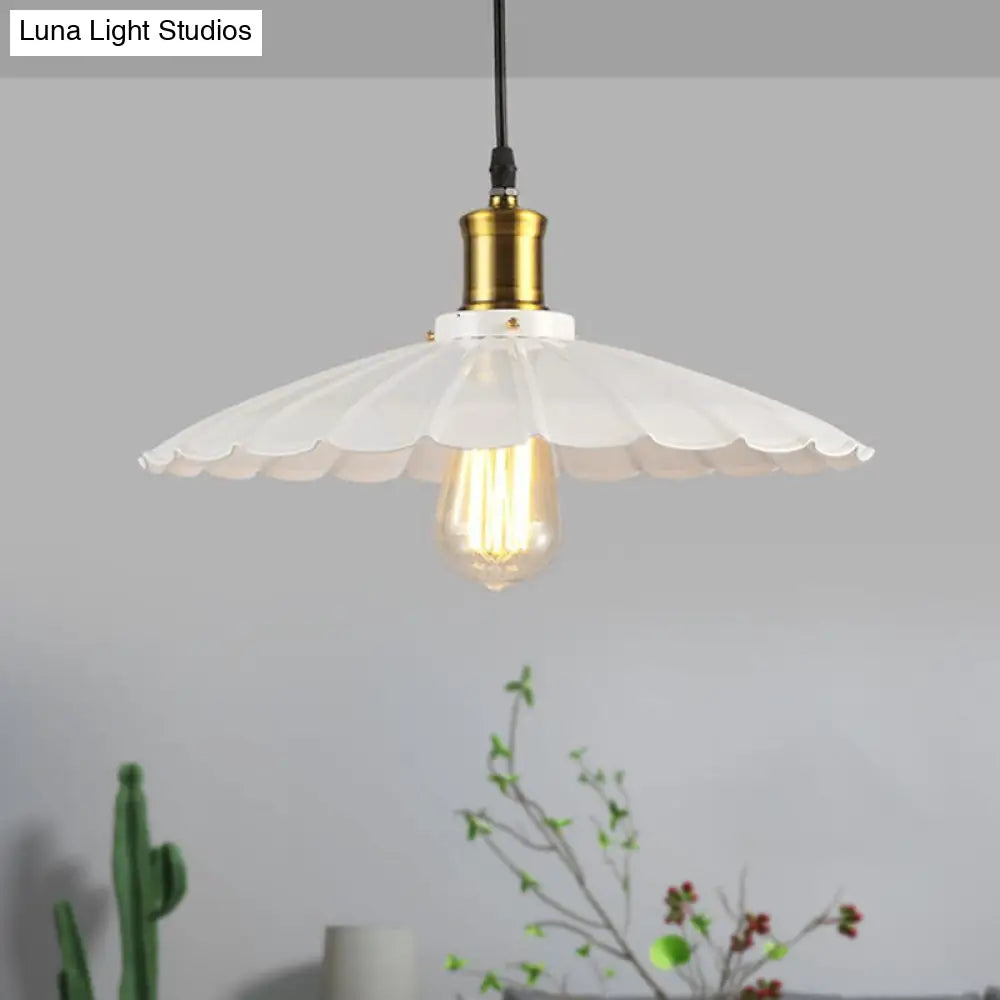 14"/16" Dia Industrial Scalloped Pendant Light 1 Head Metallic Ceiling Pendant Lamp in Black/White