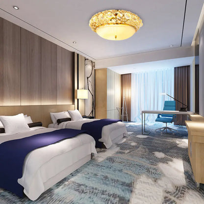 Lámpara de techo DecorBites™ de 15"/19" con difusor de cristal opalino dorado - Solución de iluminación moderna