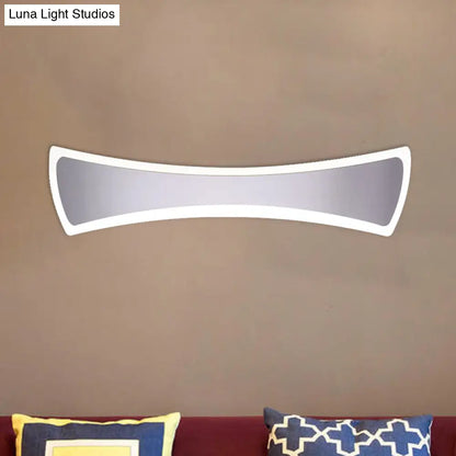 Aplique de pared LED tipo pajarita de 16,5"/20,5" de ancho, impermeable, para iluminación minimalista de baños – Blanco cálido