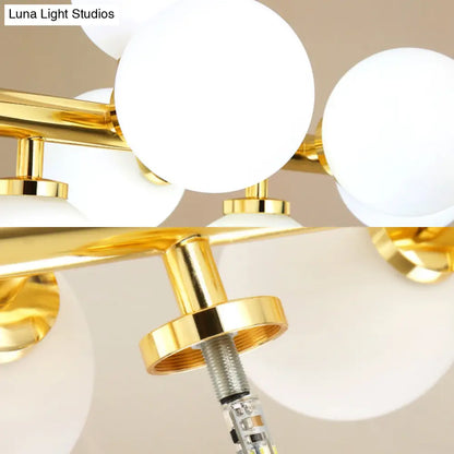 Lámpara de araña lineal dorada DecorBites™ de 16 luces con pantalla de cristal - Iluminación de billar posmoderna