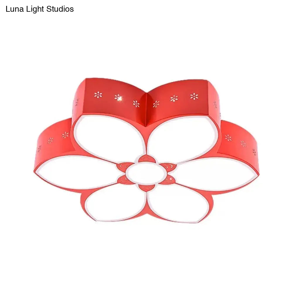 ديكوربايتس™ 18 بوصة/23.5 بوصة، مصباح سقف LED محفور بزهرة، مثبت على السطح، بألوان الأحمر/الأصفر/الأخضر النابضة بالحياة