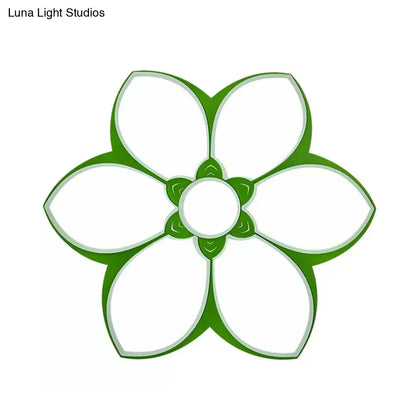 ديكوربايتس™ 18 بوصة/23.5 بوصة، مصباح سقف LED محفور بزهرة، مثبت على السطح، بألوان الأحمر/الأصفر/الأخضر النابضة بالحياة