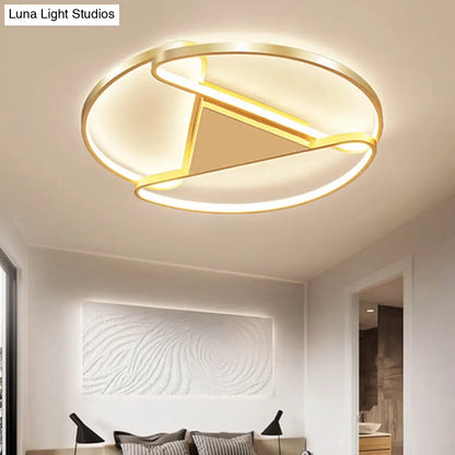 Lámpara de techo empotrada LED dorada DecorBites™ de 18"/23.5" de ancho - Diseño moderno semicircular en acrílico - Base triangular central - Luz cálida/blanca